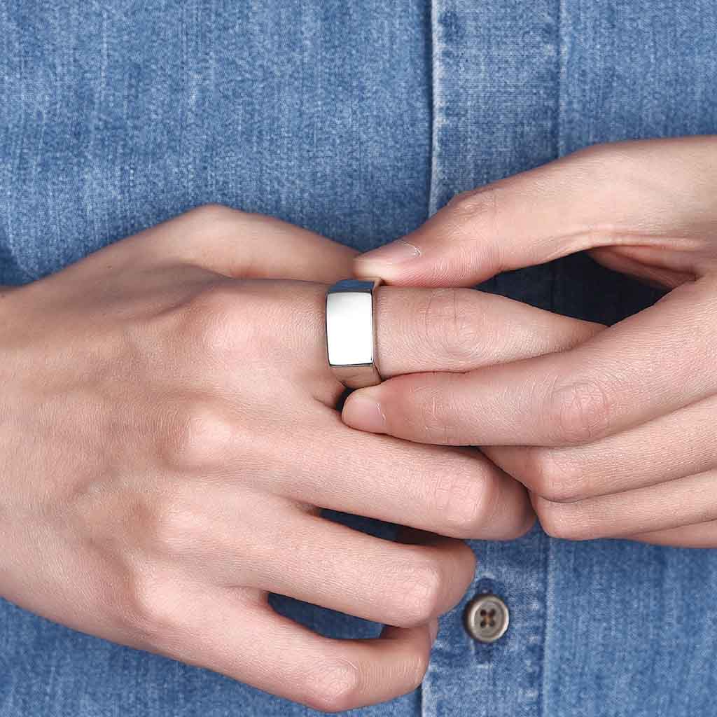 Anillo Hombre Plano tipo Sello Rectangular Plateado