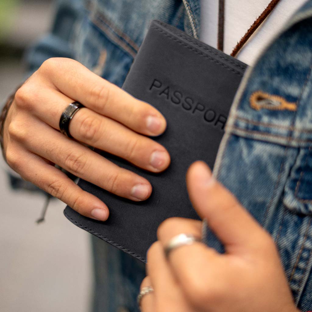 Porta Pasaporte Documentos Cuero Natural Negro