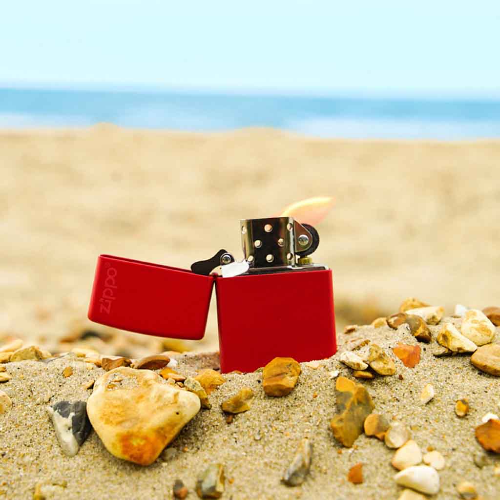 Encendedor Zippo Lighter Red Matte With Logo Rojo