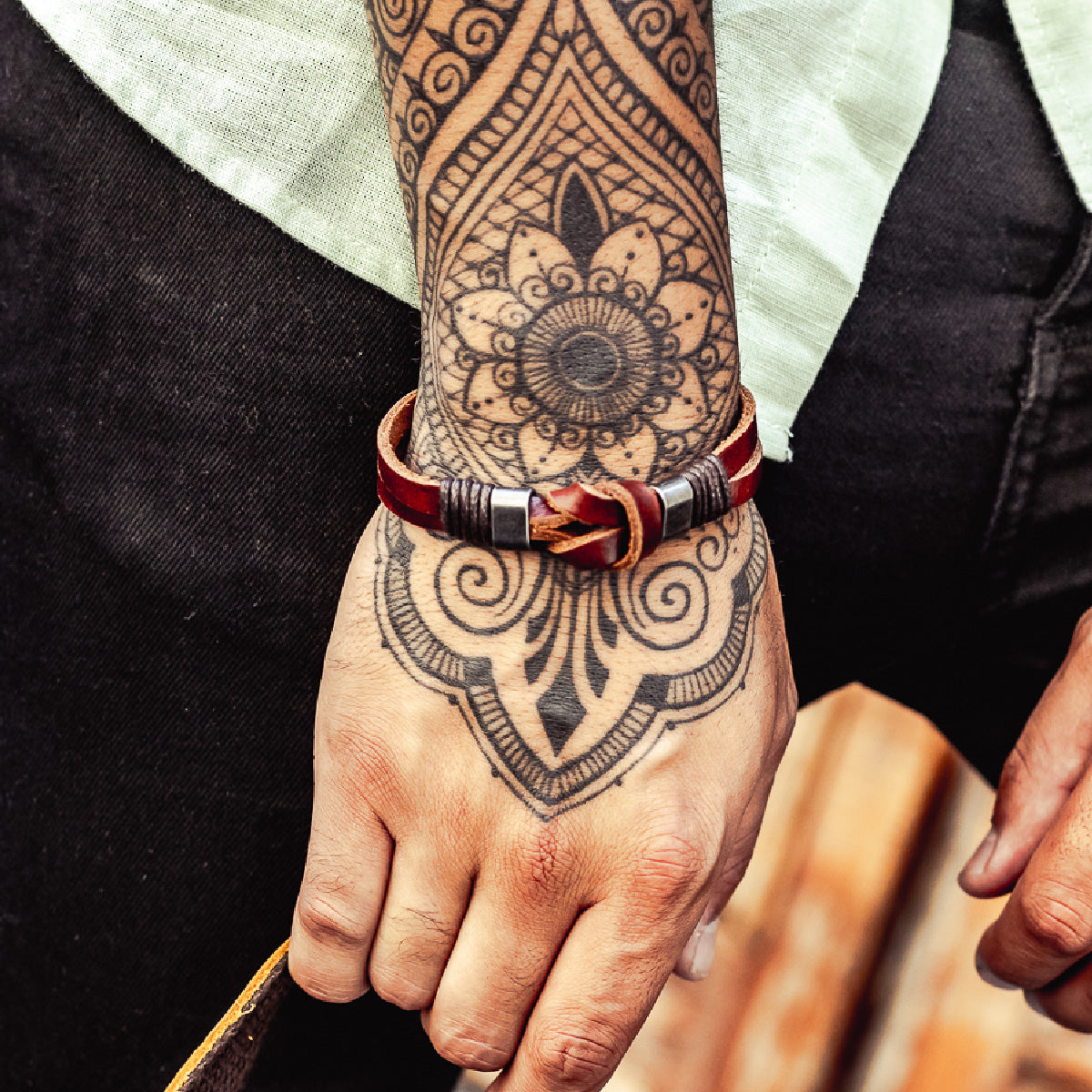 Pack Pulseras Cuero Nudo Infinito + Pulsera Madera Hematita