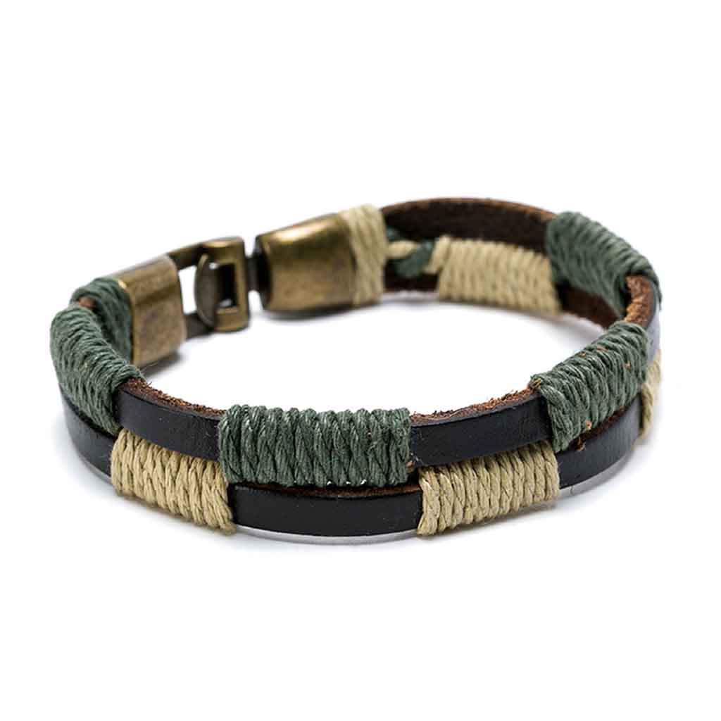 Pulsera De Cuero Cafe Con Detalles En Hilo Moda2019 Juvenil