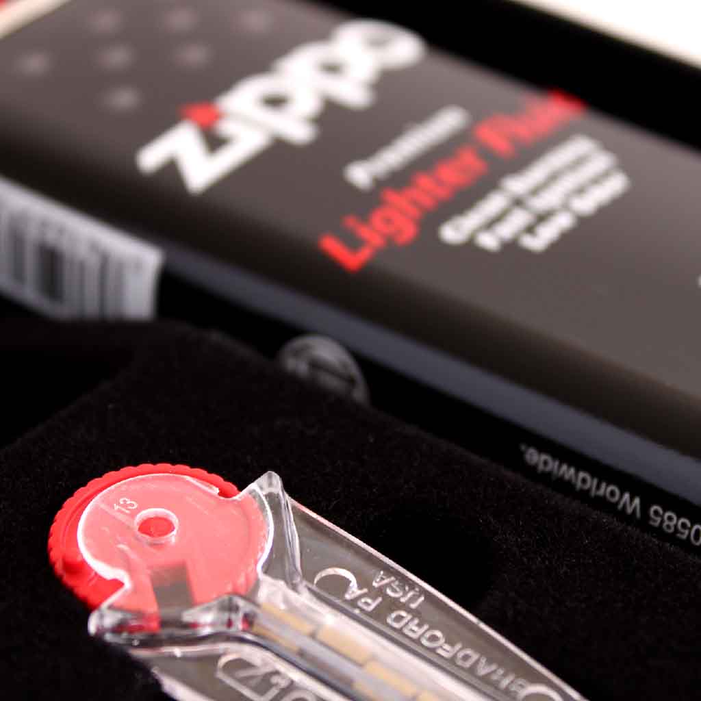 Set de Regalo Encendedor Zippo Lighter con Bencina y Piedra