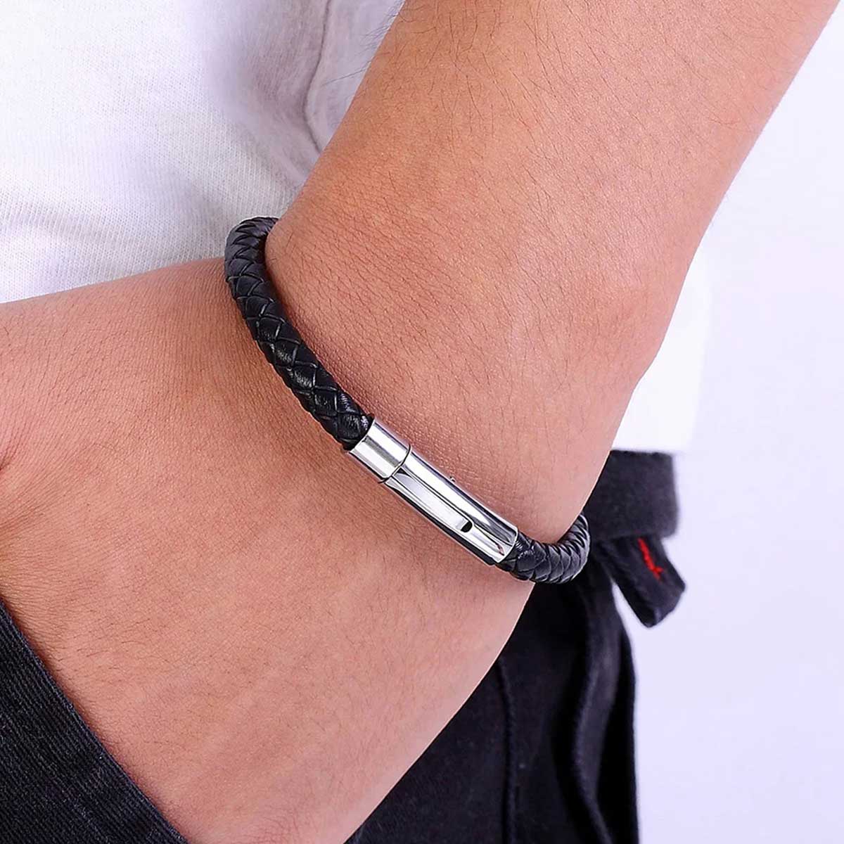 Pulsera de Cuero Negro con Broche de a Presión Plateado