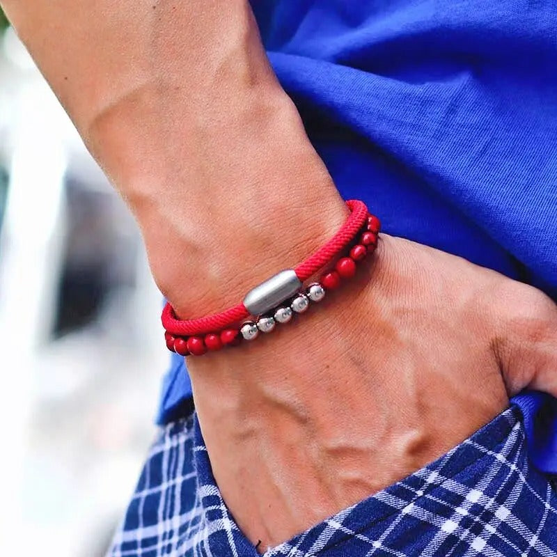 Pulsera magnética de hilo rojo y piedra de la suerte