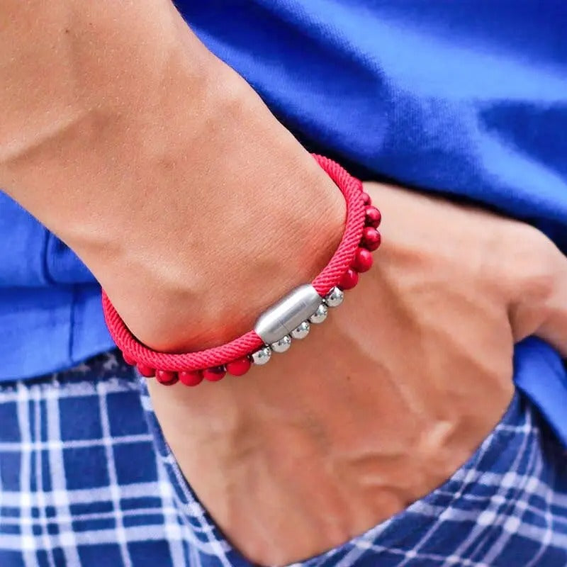 Pulsera magnética de hilo rojo y piedra de la suerte