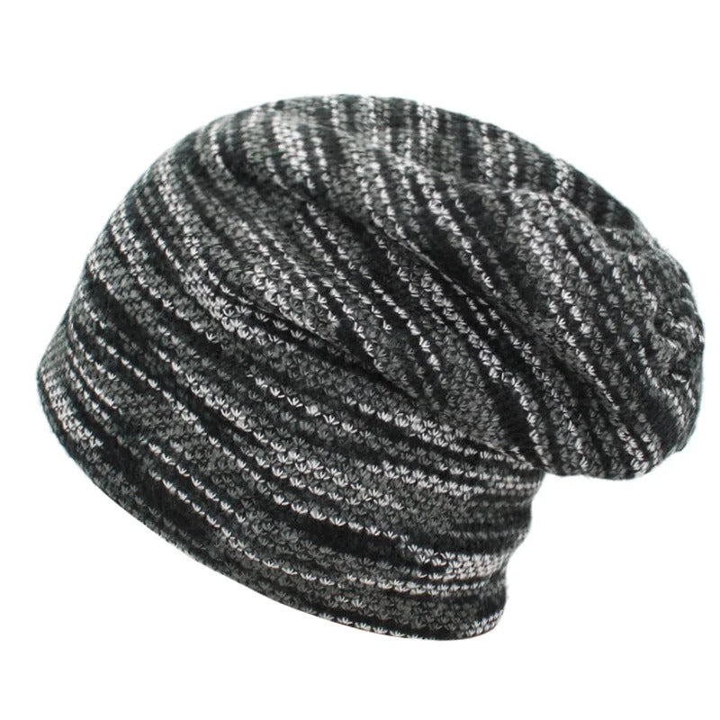Gorro con Forro Interno de Polar Negro