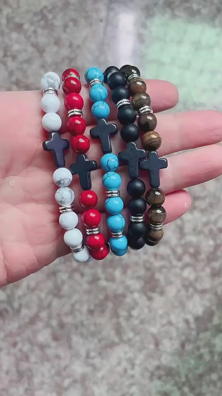 Pulsera Elástica Color Rojo y Detalle de Cruz