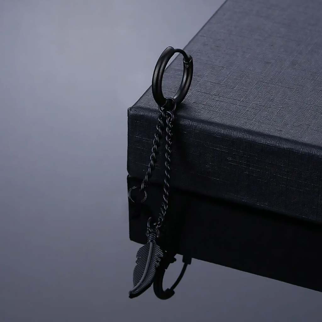 Aro Argolla Piercing Acero Negro Cadena y Pluma Colgante