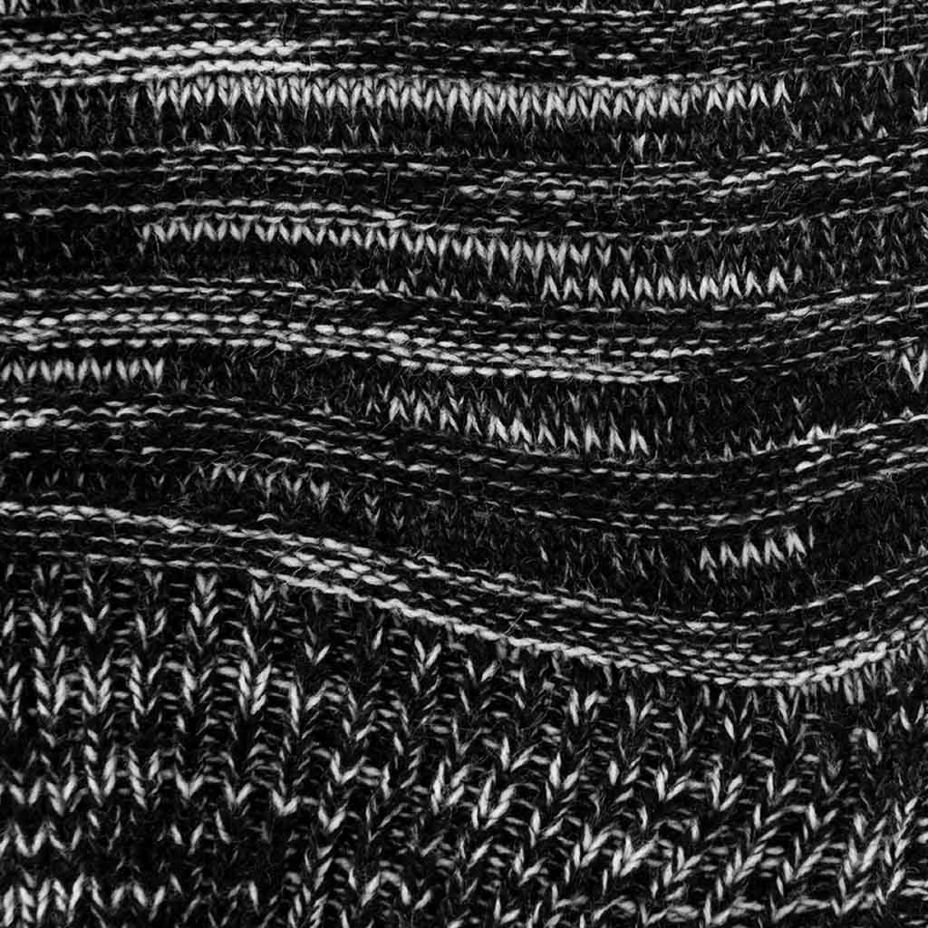 Gorro Modelo Abrigado Blanco y Negro