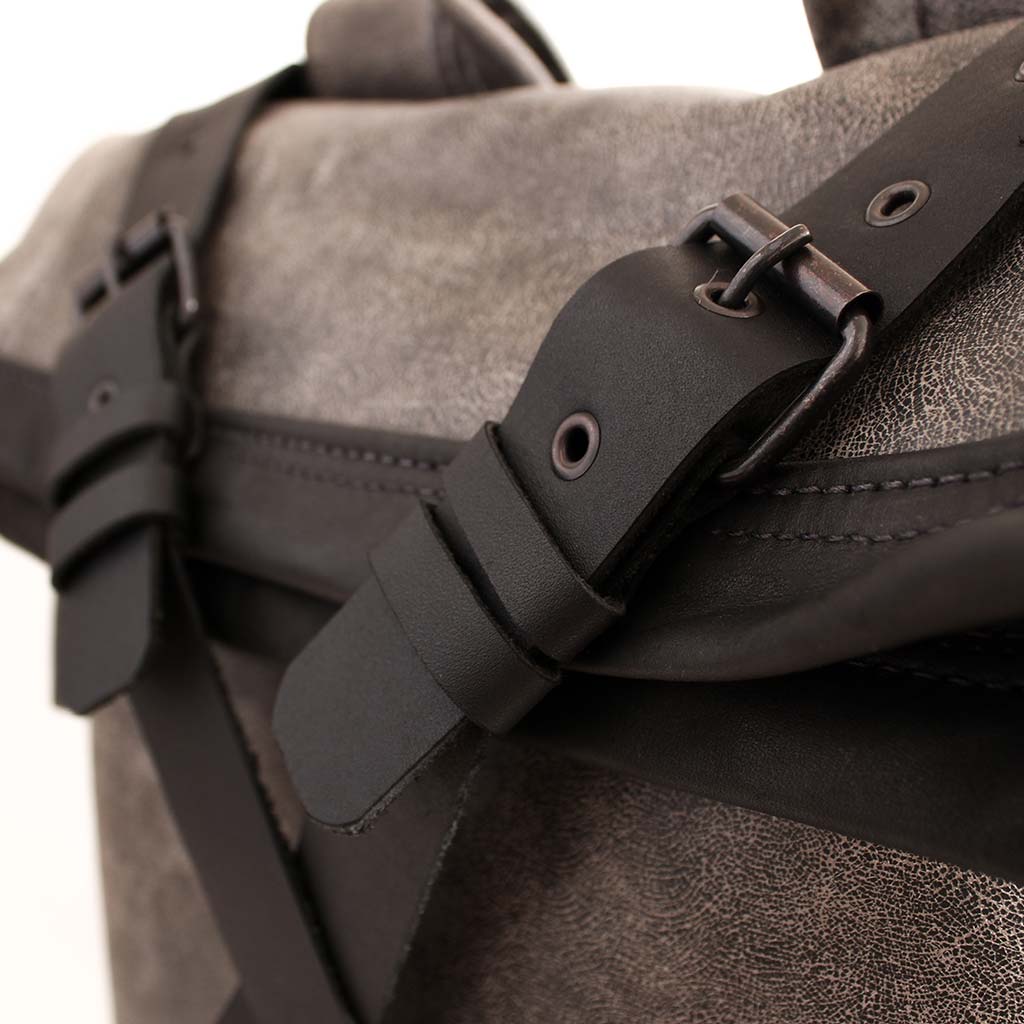 Mochila Cuero Negro Morral Notebook Hombre Correas Cruzadas