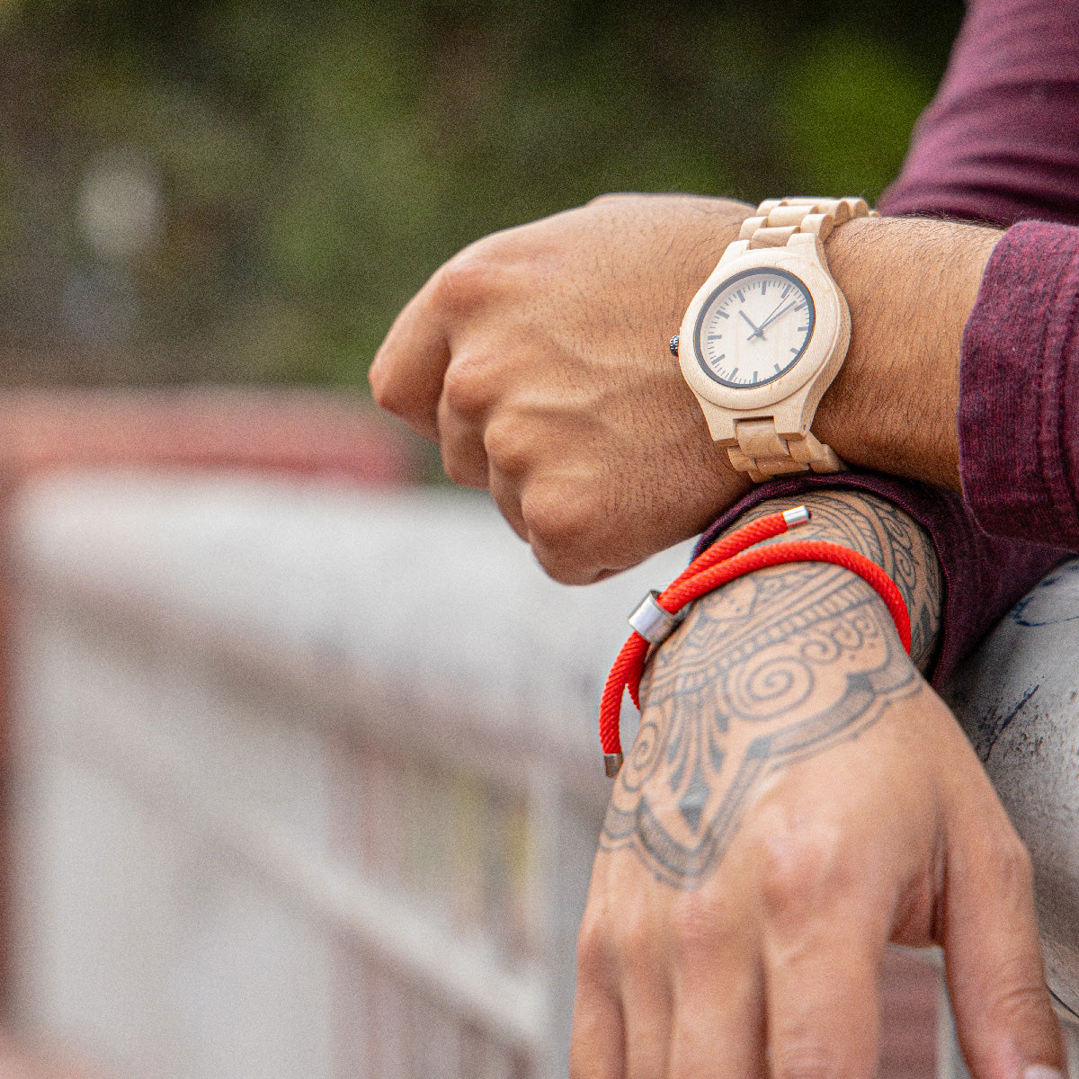 Pulsera de Cordón Rojo con Acero Ajustable, Buenas Energías