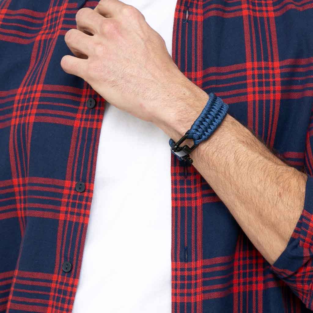 Pulsera Outdoor Paracord Azul Grillete