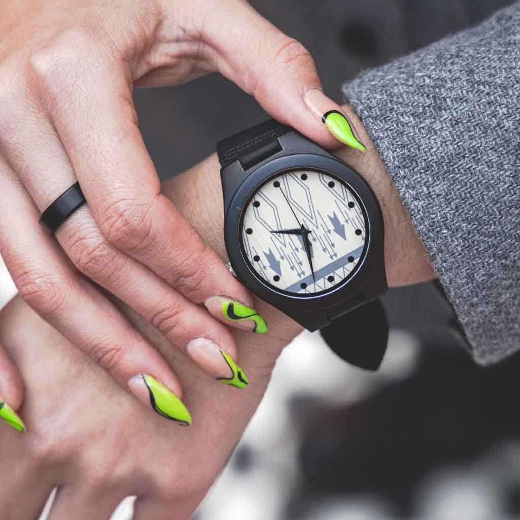 Reloj Mujer Hombre Madera color Negro con Correas de Cuero