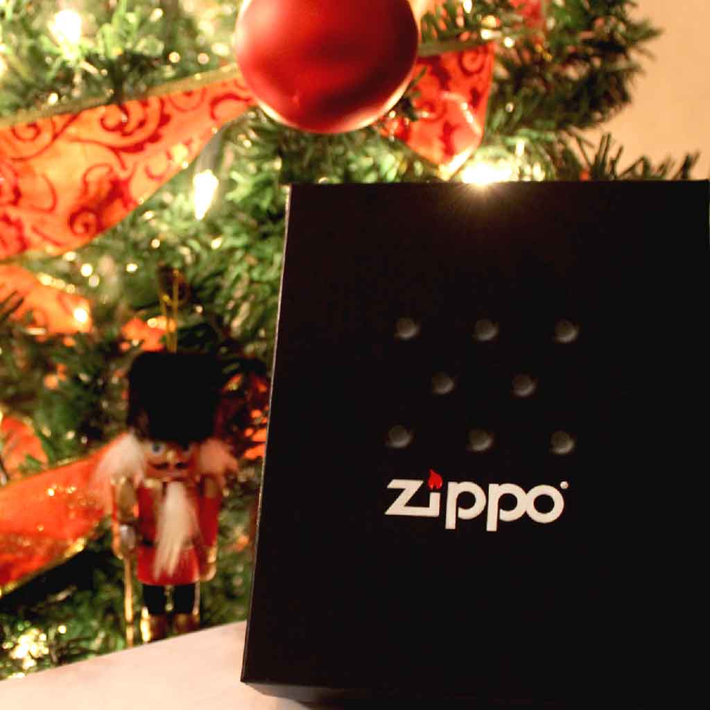 Set de Regalo Encendedor Zippo Lighter con Bencina y Piedra